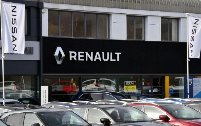 Renault în cădere liberă pe piețele financiare după revizuirea estimărilor