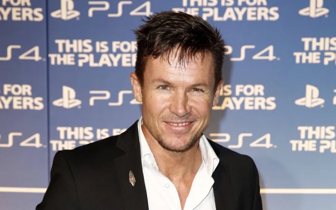 Tragedia lui Felix Baumgartner: A murit într-un accident de parapantă în Italia