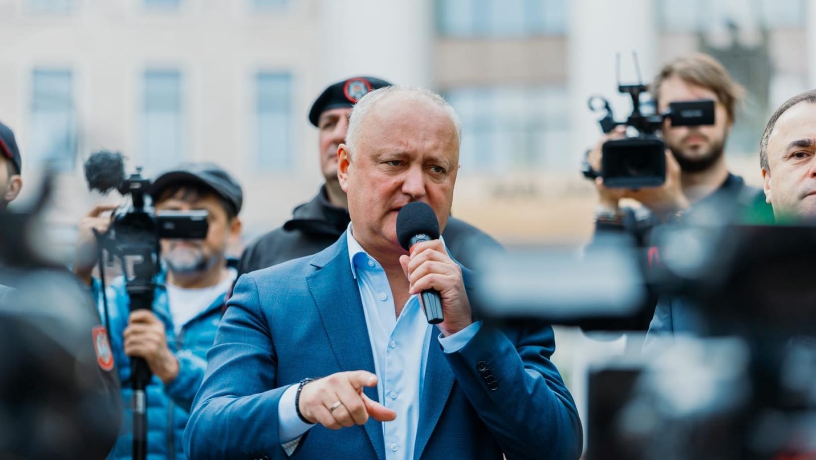 Igor Dodon Acul pe Guvernul de Tiranie și Anunță Prostest la Parlament